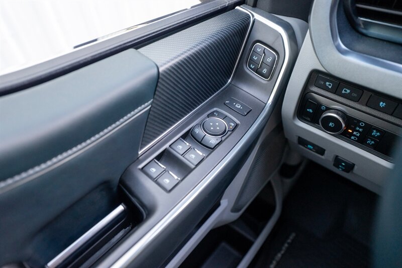 2024 Ford F-350 Super Duty Limited   - Photo 52 - Sarasota, FL 34243