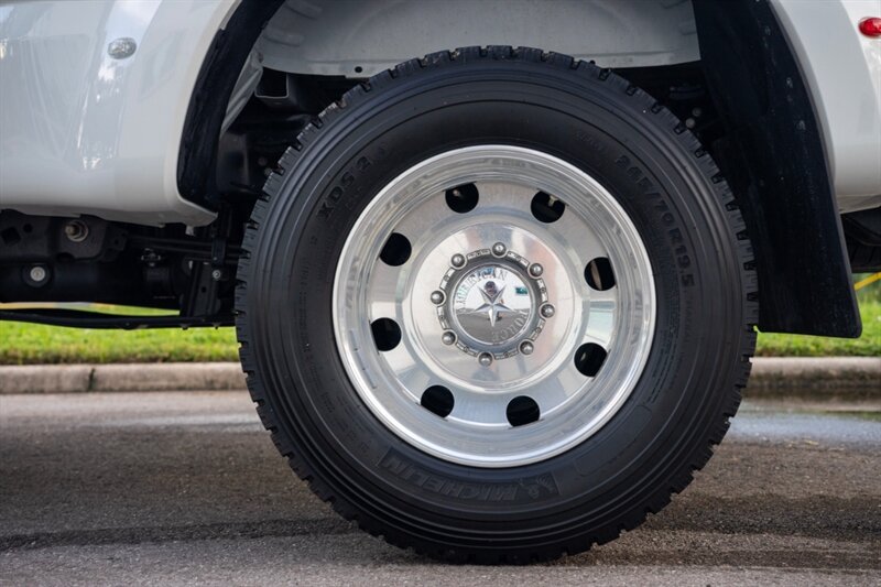 2024 Ford F-350 Super Duty Limited   - Photo 26 - Sarasota, FL 34243