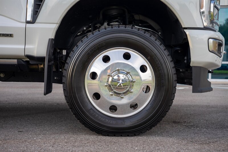 2024 Ford F-350 Super Duty Limited   - Photo 19 - Sarasota, FL 34243