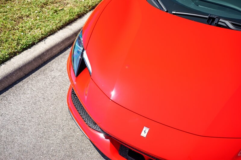 2025 Ferrari 296 GTS - Photo 29 - Sarasota, FL 34243