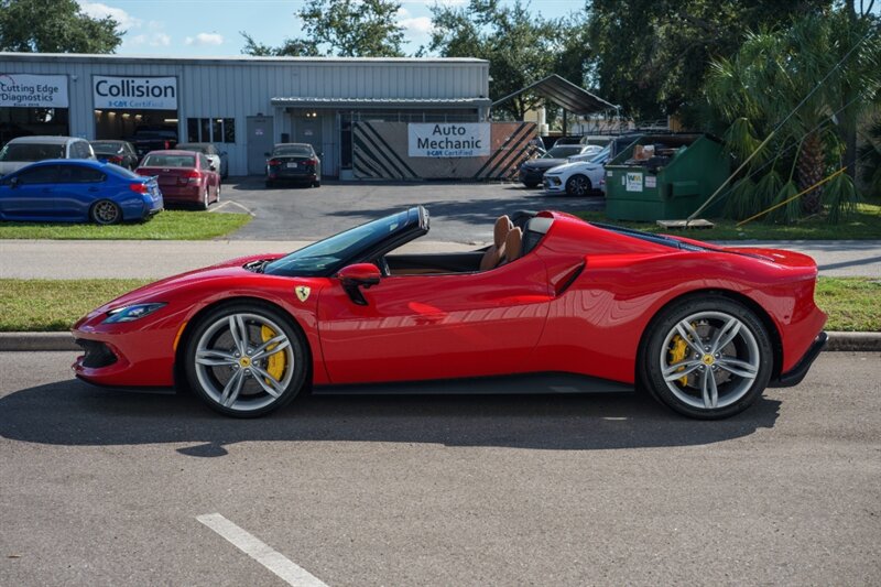 2025 Ferrari 296 GTS - Photo 12 - Sarasota, FL 34243