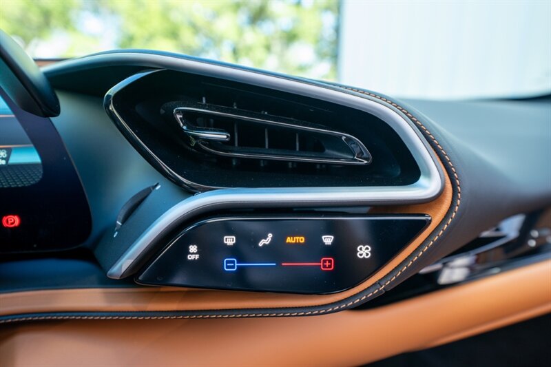 2025 Ferrari 296 GTS - Photo 49 - Sarasota, FL 34243