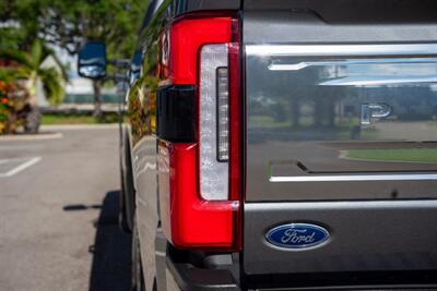 2024 Ford F-350 PLATINUM   - Photo 24 - Sarasota, FL 34243