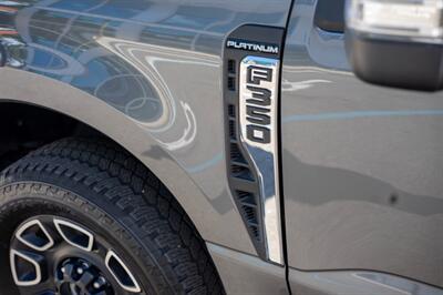 2024 Ford F-350 PLATINUM   - Photo 28 - Sarasota, FL 34243