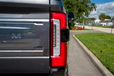 2024 Ford F-350 PLATINUM   - Photo 25 - Sarasota, FL 34243