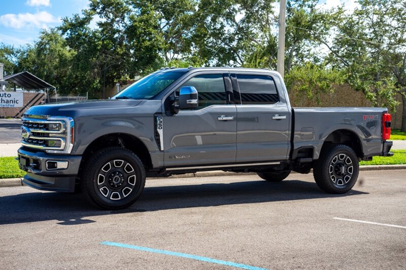 2024 Ford F-350 PLATINUM - Photo 11 - Sarasota, FL 34243