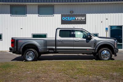 2025 Ford F-450 Super Duty Platinum Plus   - Photo 4 - Sarasota, FL 34243