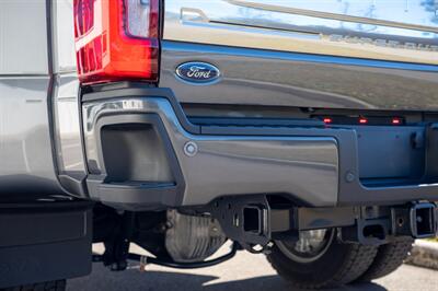2025 Ford F-450 Super Duty Platinum Plus   - Photo 27 - Sarasota, FL 34243