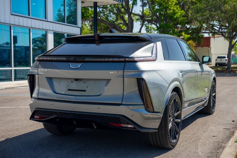 2026 Cadillac LYRIQ-V Premium - Photo 6 - Sarasota, FL 34243