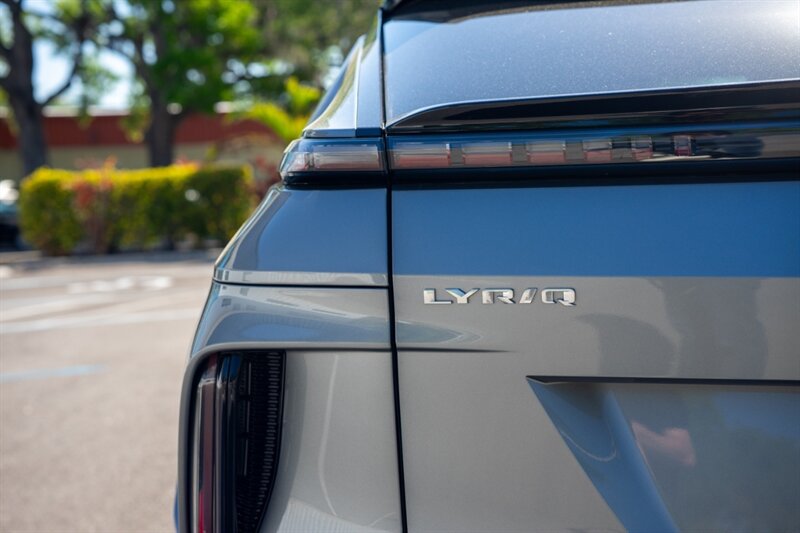2026 Cadillac LYRIQ-V Premium - Photo 22 - Sarasota, FL 34243