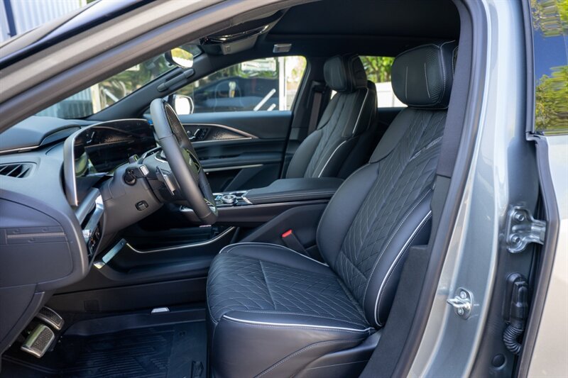 2026 Cadillac LYRIQ-V Premium - Photo 31 - Sarasota, FL 34243