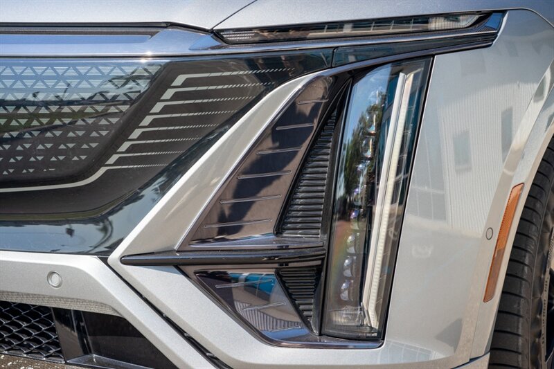 2026 Cadillac LYRIQ-V Premium - Photo 14 - Sarasota, FL 34243