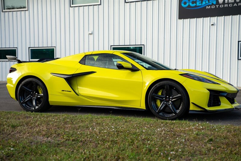 2023 Chevrolet Corvette Z06 Z07 Performance - Photo 4 - Sarasota, FL 34243