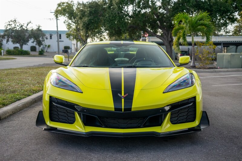 2023 Chevrolet Corvette Z06 Z07 Performance - Photo 2 - Sarasota, FL 34243