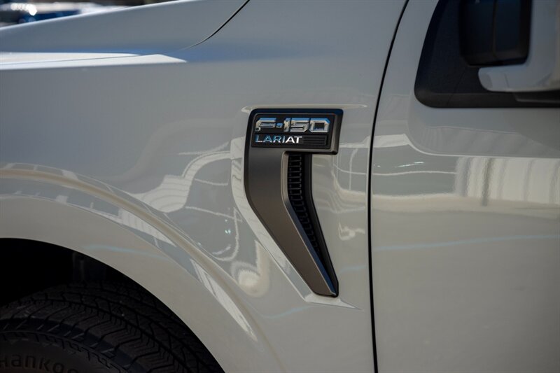 2023 Ford F-150 LARIAT Super Crew Powerboost - Photo 20 - Sarasota, FL 34243