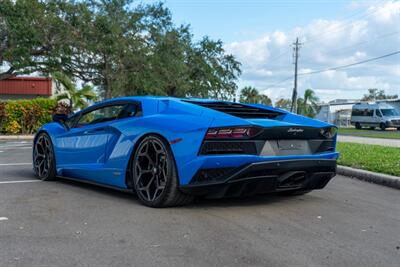 2018 Lamborghini Aventador LP 740-4 S   - Photo 4 - Sarasota, FL 34243