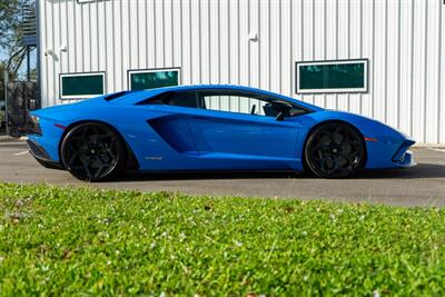 2018 Lamborghini Aventador LP 740-4 S   - Photo 8 - Sarasota, FL 34243