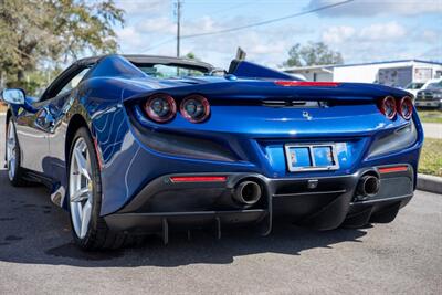 2022 Ferrari F8 Spider   - Photo 13 - Sarasota, FL 34243