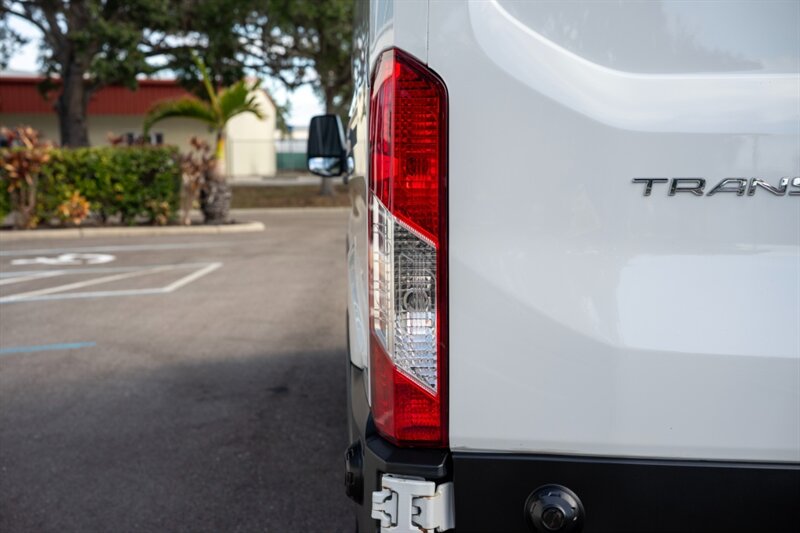 2024 Ford Transit 250 Cargo van - Photo 22 - Sarasota, FL 34243