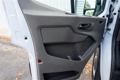 2024 Ford Transit 250 Cargo van - Photo 28 - Sarasota, FL 34243
