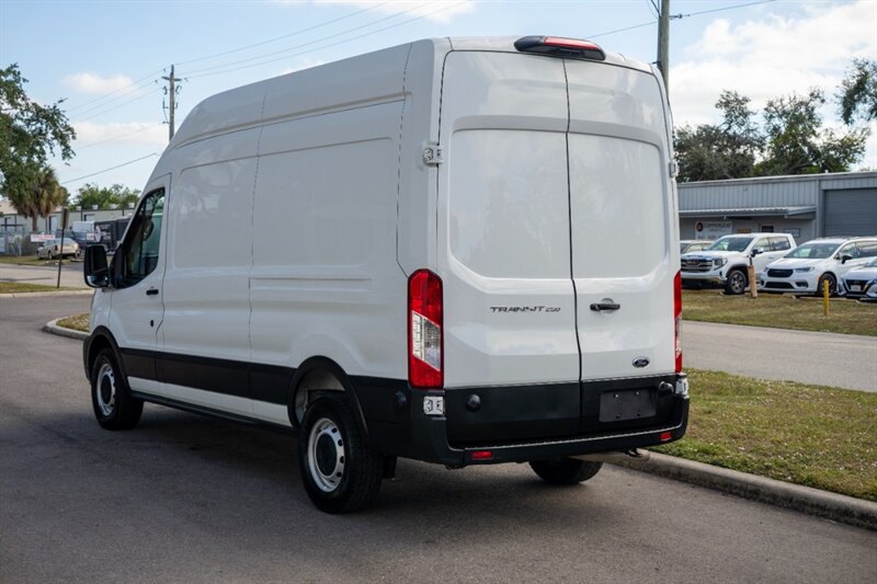 2024 Ford Transit 250 Cargo van - Photo 8 - Sarasota, FL 34243