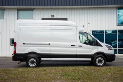 2024 Ford Transit 250 Cargo van - Photo 5 - Sarasota, FL 34243
