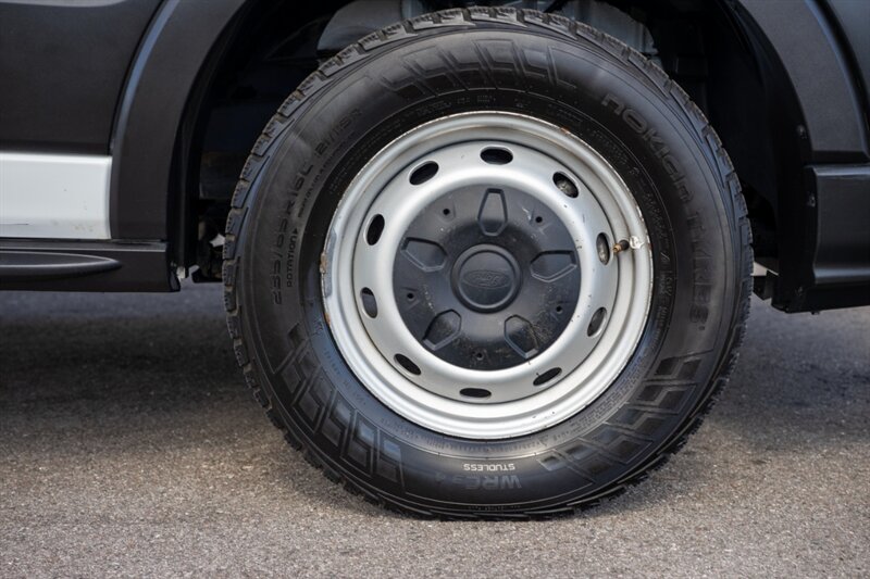 2024 Ford Transit 250 Cargo van - Photo 20 - Sarasota, FL 34243