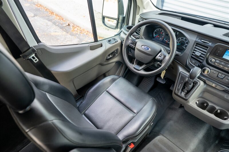 2024 Ford Transit 250 Cargo van - Photo 33 - Sarasota, FL 34243