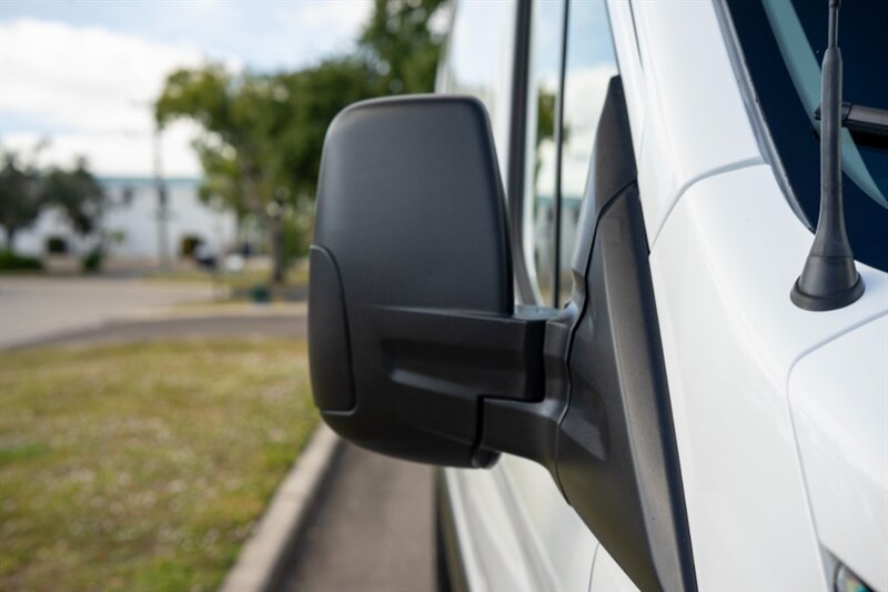 2024 Ford Transit 250 Cargo van - Photo 15 - Sarasota, FL 34243