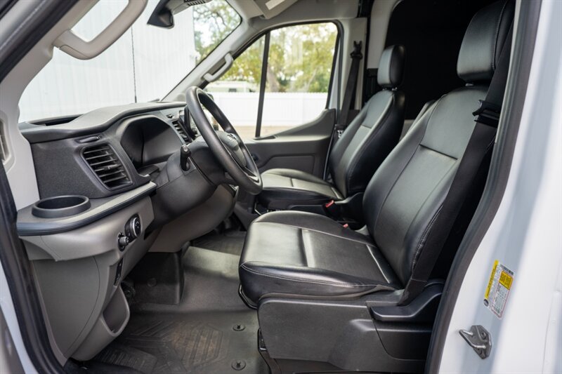 2024 Ford Transit 250 Cargo van - Photo 29 - Sarasota, FL 34243