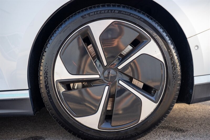 2023 Lucid Air Touring - Photo 27 - Sarasota, FL 34243