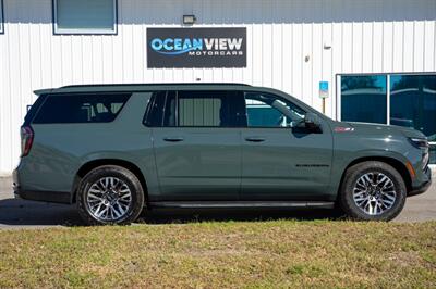 2025 Chevrolet Suburban Z71   - Photo 5 - Sarasota, FL 34243