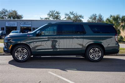 2025 Chevrolet Suburban Z71   - Photo 9 - Sarasota, FL 34243