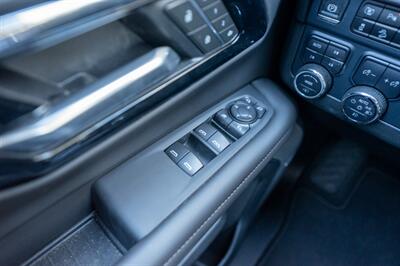 2025 Chevrolet Suburban Z71   - Photo 42 - Sarasota, FL 34243