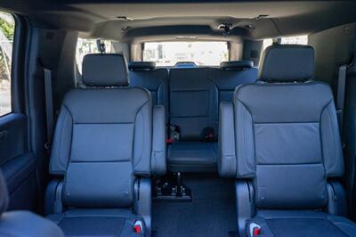 2025 Chevrolet Suburban Z71   - Photo 36 - Sarasota, FL 34243