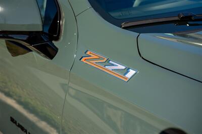 2025 Chevrolet Suburban Z71   - Photo 17 - Sarasota, FL 34243