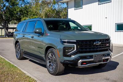 2025 Chevrolet Suburban Z71   - Photo 3 - Sarasota, FL 34243