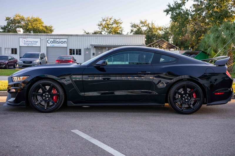 2018 Ford Mustang Shelby GT350R - Photo 11 - Sarasota, FL 34243