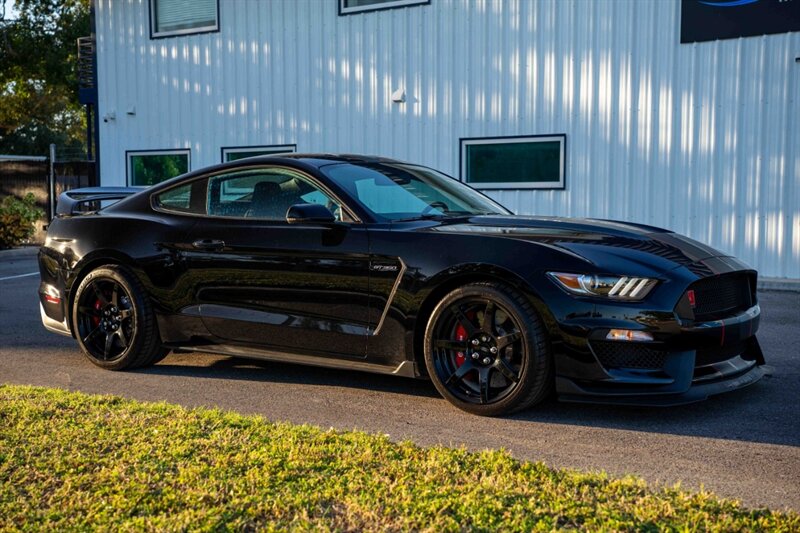 2018 Ford Mustang Shelby GT350R - Photo 4 - Sarasota, FL 34243