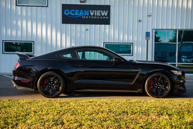 2018 Ford Mustang Shelby GT350R - Photo 5 - Sarasota, FL 34243