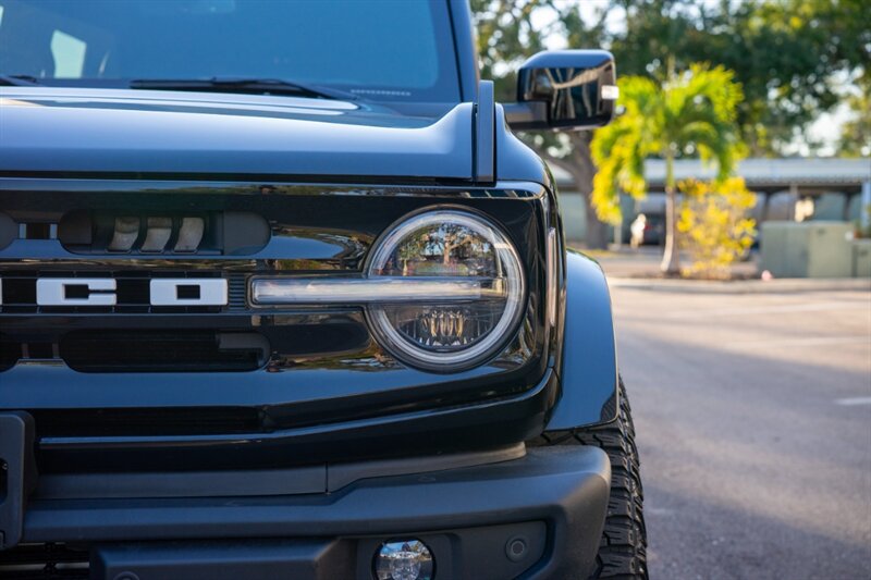 2024 Ford Bronco Outer Banks - Photo 10 - Sarasota, FL 34243