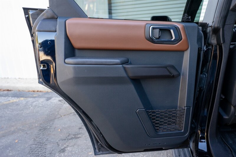 2024 Ford Bronco Outer Banks - Photo 28 - Sarasota, FL 34243