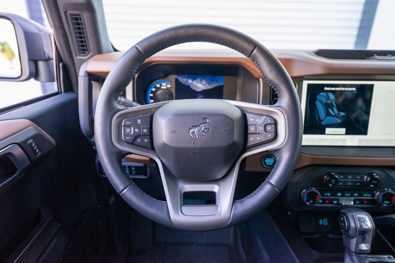 2024 Ford Bronco Outer Banks - Photo 31 - Sarasota, FL 34243
