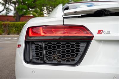 2018 Audi R8 5.2 V10 RWS   - Photo 28 - Sarasota, FL 34243