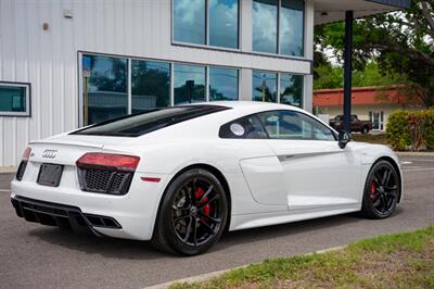 2018 Audi R8 5.2 V10 RWS   - Photo 6 - Sarasota, FL 34243