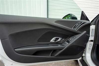 2018 Audi R8 5.2 V10 RWS   - Photo 37 - Sarasota, FL 34243