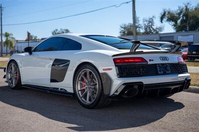 2022 Audi R8 5.2 V10 performance   - Photo 8 - Sarasota, FL 34243