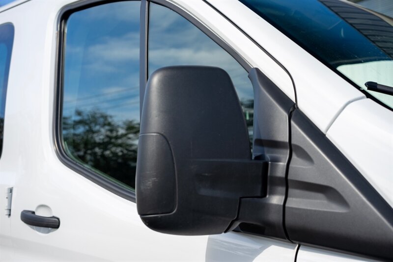 2023 Ford Transit 250 AWD - Photo 18 - Sarasota, FL 34243