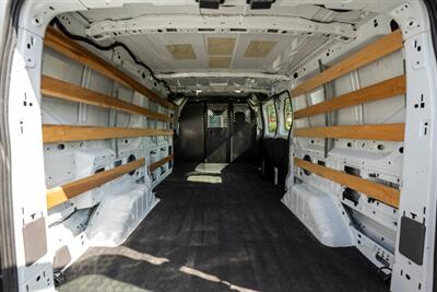 2023 Ford Transit 250 AWD   - Photo 23 - Sarasota, FL 34243