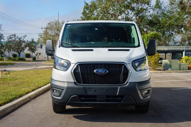 2023 Ford Transit 250 AWD - Photo 3 - Sarasota, FL 34243